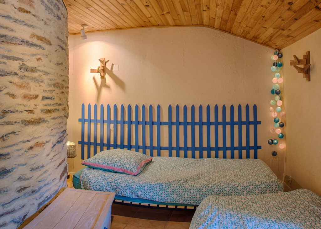 Chambre des enfants, deux lits jumeaux.